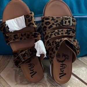 Very G Leopard Print Women's Sandals